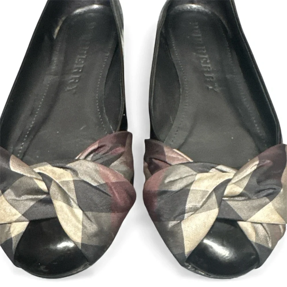 Burberry Black Plaid Knot-Front Ballet Flats - Picture 4 of 15